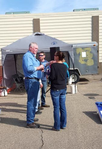 Hanging out with Dick Ledebuhr. Our
Minnesota Elks Association President from
Winona Lodge #327