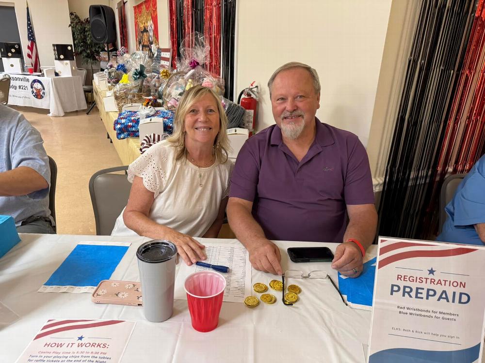 Volunteers Beth & Ricky!