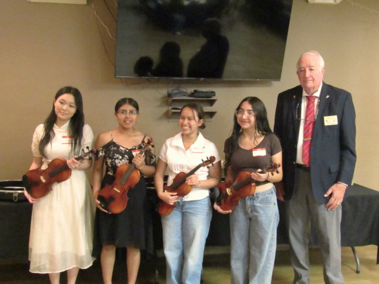 On May 4, 2025, Tucson Elks Lodge #385 hosted its annual Youth Event/Scholarship and Strings program. Approximately 90 attendees saw 10 students from Southern Arizona receive a total of $16,000 in scholarships—$8,000 from the Lodge and $8,000 from the Arizona Elks Association. The funds supported local high school seniors pursuing higher education. In addition, Tucson Elks Lodge #385 awarded 4 violins to local high school musicians active in the local high school music program and chosen by their perspective music directors.  Trustee/PER/Scholarship Chair Wayne Burns with violin winners. 