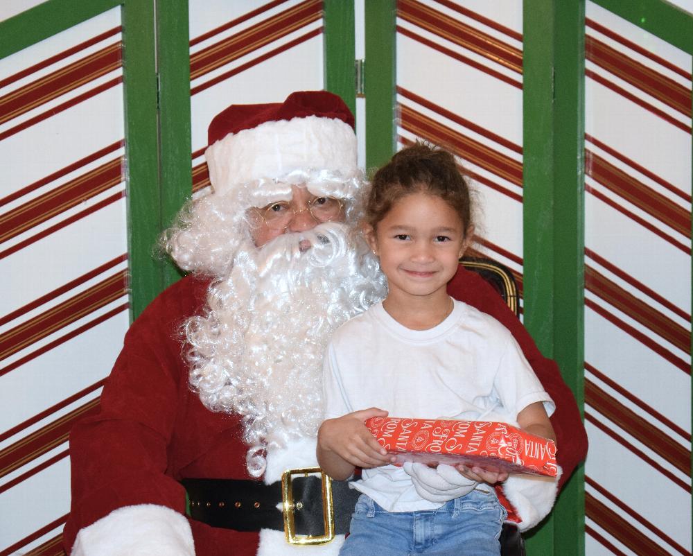 Lunch with Santa 12/8/24