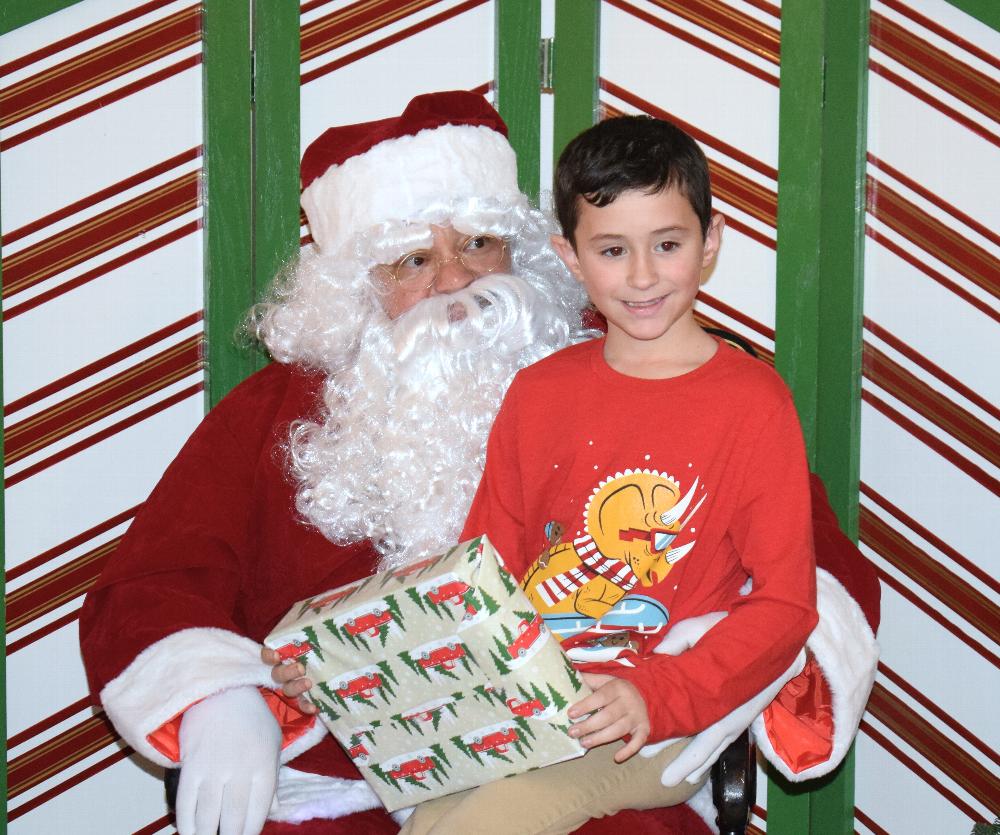 Lunch with Santa 12/8/24