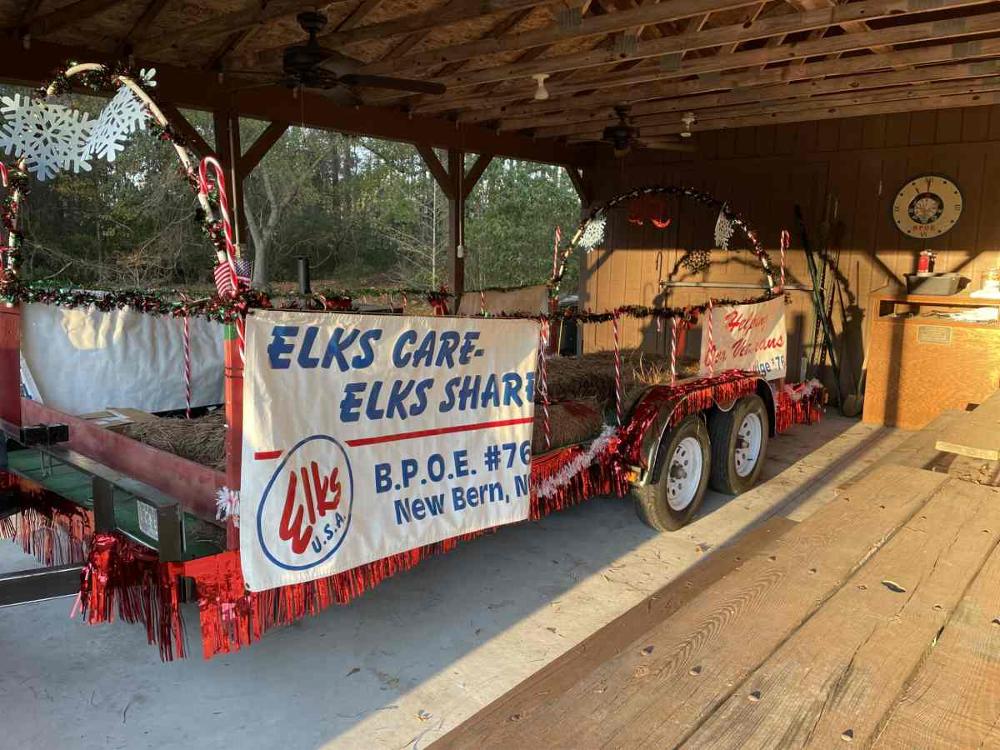 The 2024 Christmas Parade Flost