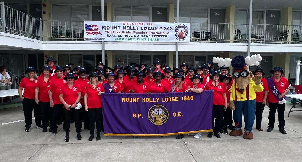 Mt. Holly Elks read to march in the NJ State Convention Parade in Wildwood, NJ!