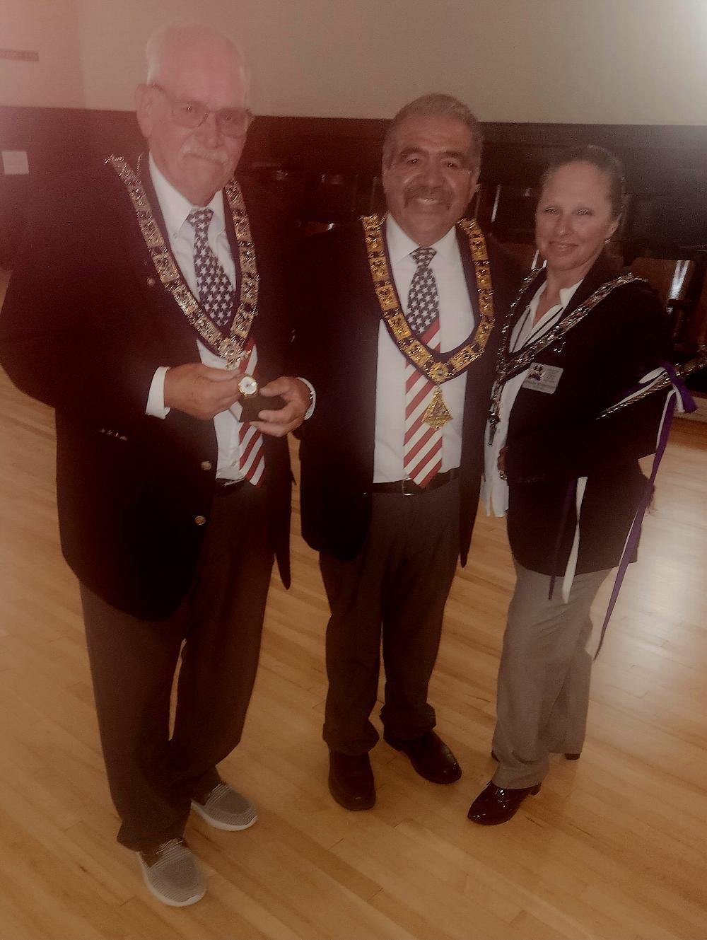 Len Samuelson receives Elks Watch for sponsoring 14 new candidates during 2024-2025.
