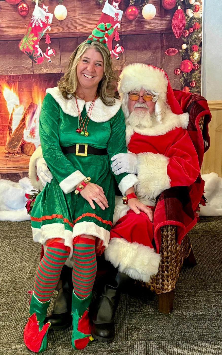 Here we have our elf Jamie Judsen  (ER) and Santa Doug Austin (PER).