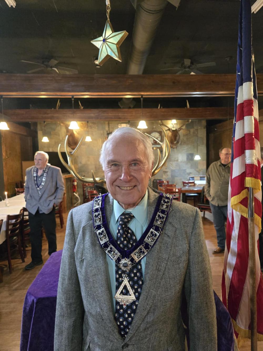 Robert Gitlin 4 year Trustee