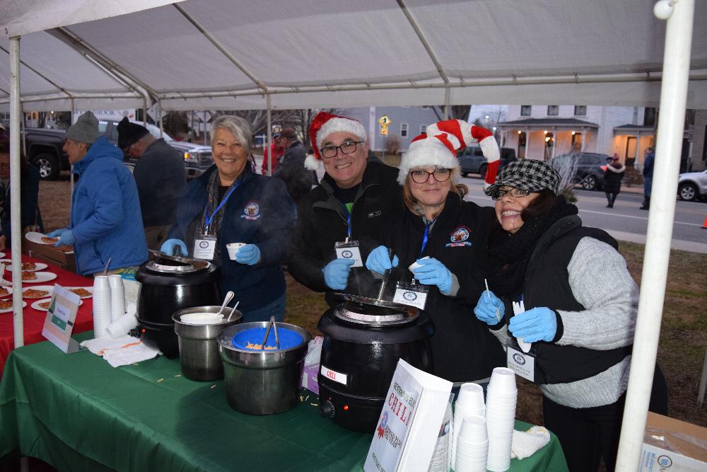 Our Westbrook Elves were busy serving up  Chili during the Westbrook Tree lighting ceremony.  163 free bowls were served! A Special Thank You to 'Fredy" the elf and our lodge for the donation. 