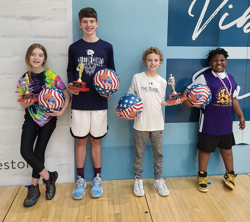 The Elk’s held their Southeast District Hoop Shoot on the February 12th, 2022, at Citadel Mall. Walterboro had 4 Kids that participated. 
From left to right: Brooklyn Stuard placed 1st in the girls 12-13, Michael Witkin placed 1st in the Boys 12-13, Sam Witkin placed 2nd in the Boys 10-11, Darrly White placed 3rd in the Boys 8–9. 
Brooklyn and Michael will compete again on the 27th of February 2022 for the State competition in Columbia. 
