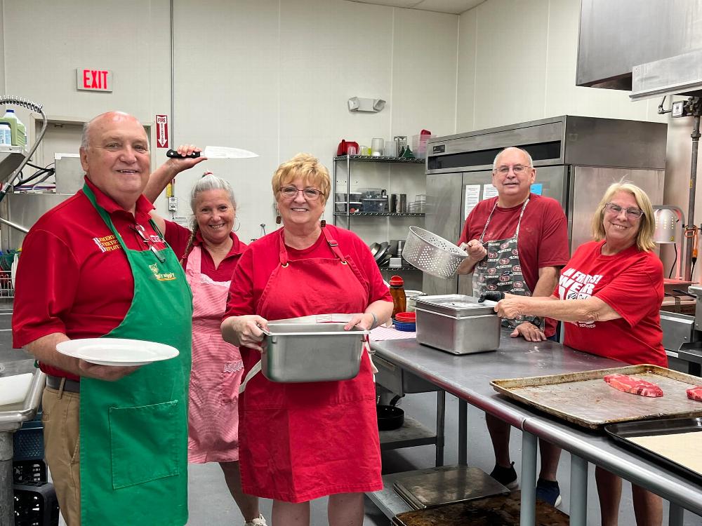 What a great bunch of volunteers tonight!!!! Rhonda McDonald did a great job recruiting this crew!!!