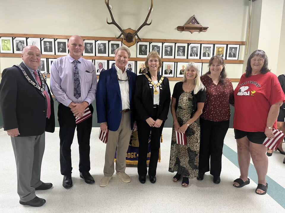 We initiated 5 new members Thursday.  Welcome to the Walterboro Elks.