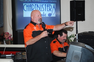 Lance Buck singing "Somewhere over the Rainbow" and pointing to where he thinks it is....... "Yup... I think it's over that way"..lol