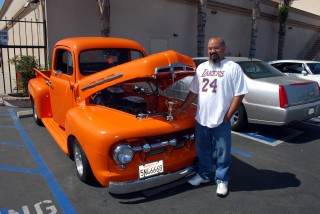 <b><center>AND THE WINNER IS... WOW... LOOK AT THE SIZE OF THAT TROPHY!!!! ONLY KIDDING... GREAT RIDE JOSE</b></center>