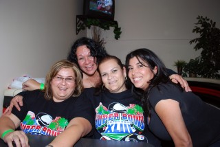 What great looking Ladies..... one look at me and they laugh.... 