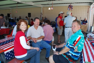 Well fed and looking good... wait.. thats my reflection... lol