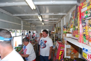 The gang selling those Fireworks to raise money for the Childrens charities.... GREAT JOB ALL... THANK YOU.