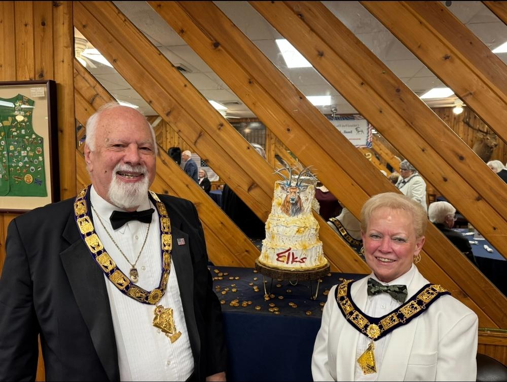 PSP Vinny Como, with our ER, Denise May-Carter PDD and our installation cake, made by member Lorraine.