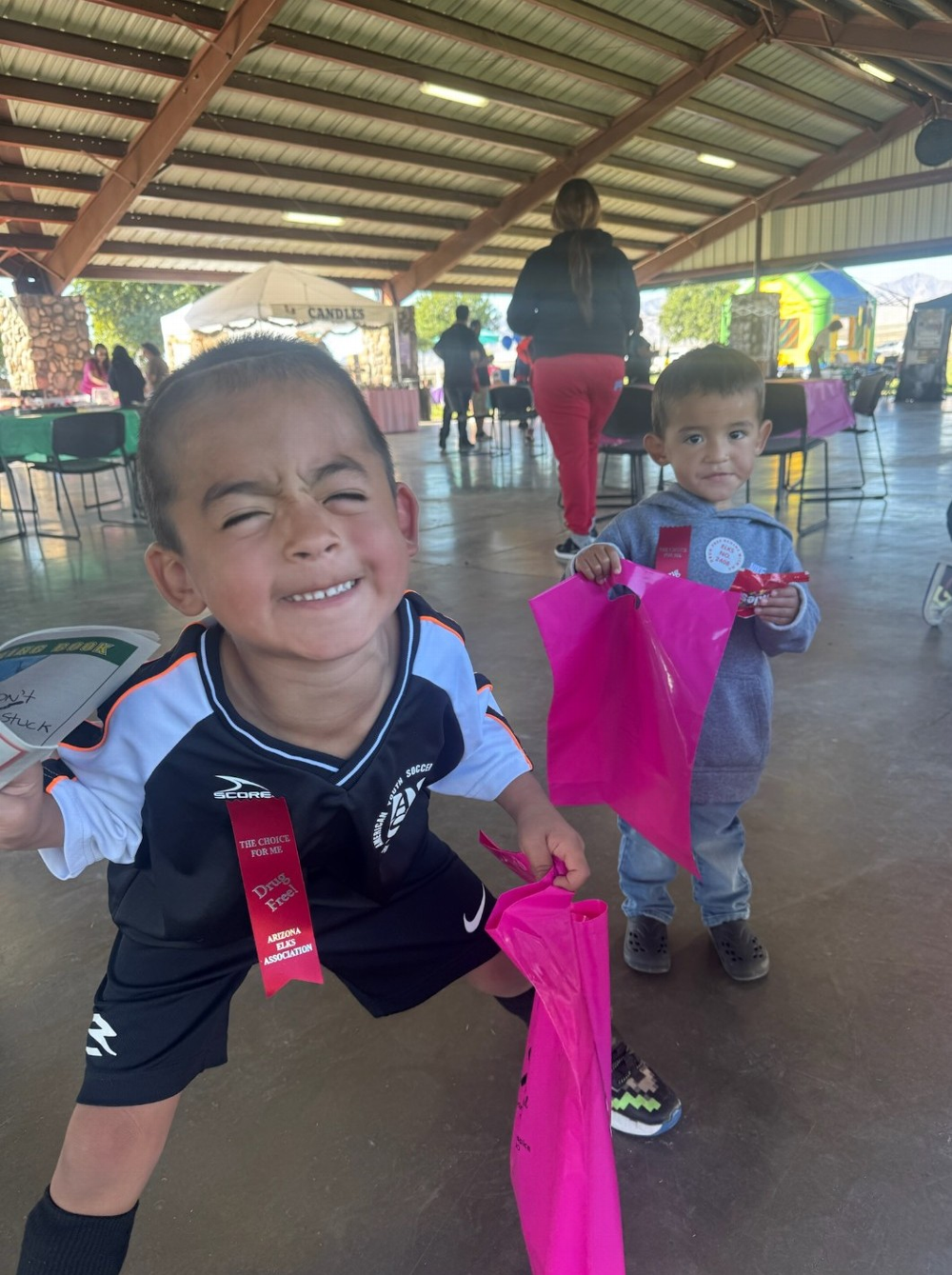 Drug Awareness little visitors at the Vintage Vibes and Rides car show October 18th, 2025