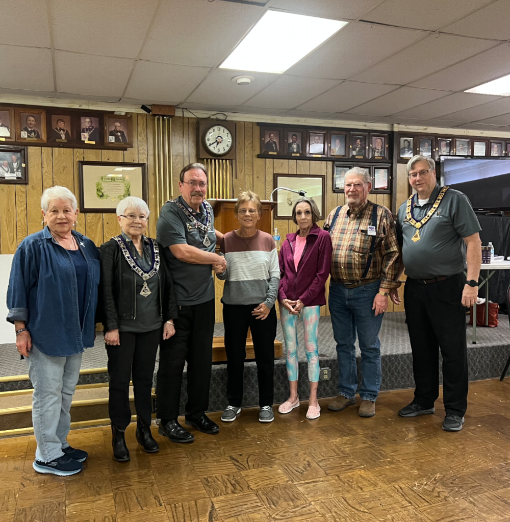 With their Beacon grant from the Elks National Foundation, the Bullhead City Elks #2408 donated $6,000 to the Colorado River Food Bank. The food bank provides food to people experiencing extreme hardship living in our surrounding area.
Pictured left to right; Elk member and volunteer Vicky Hernandez, Trustee Margaret Lopez, Trustee and Elks National Chairman Mike Swain, Food Bank lead volunteer Pat Carter, Elk members and volunteers Chris and TJ Carmody and ER Walt Honse.
